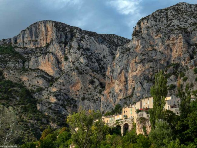 Simon Montmory Provence Climbing guide Verdon